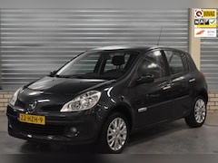 Renault Clio - 1.2-16V Special Rip Curl 64.000KM