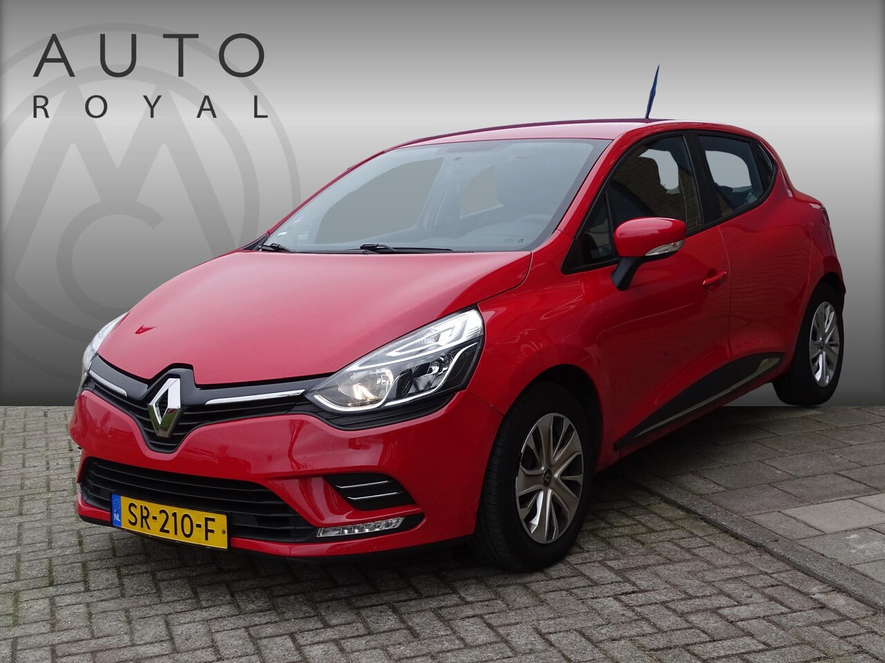 Renault Clio - 0.9 TCe Zen 0.9 TCe Zen 5-deurs, Navigatie, Airco, Cruise Control, Elektrische ramen, Parkeersensoren, - AutoWereld.nl