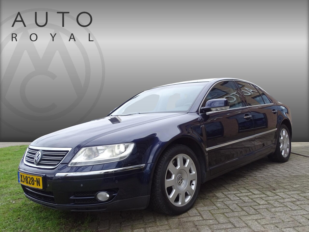 Volkswagen Phaeton - 3.2 V6 4p. Automaat, Stoelverwarming voor en achter, massagestoelen, separate stoelen acht - AutoWereld.nl