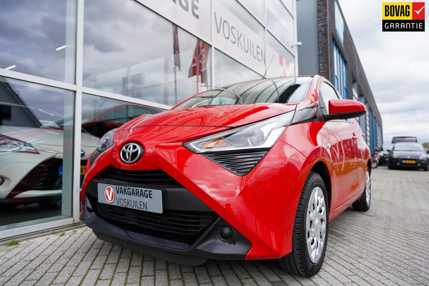 Toyota Aygo - 1.0 VVT-i x-play|Carplay|Camera|5drs - AutoWereld.nl