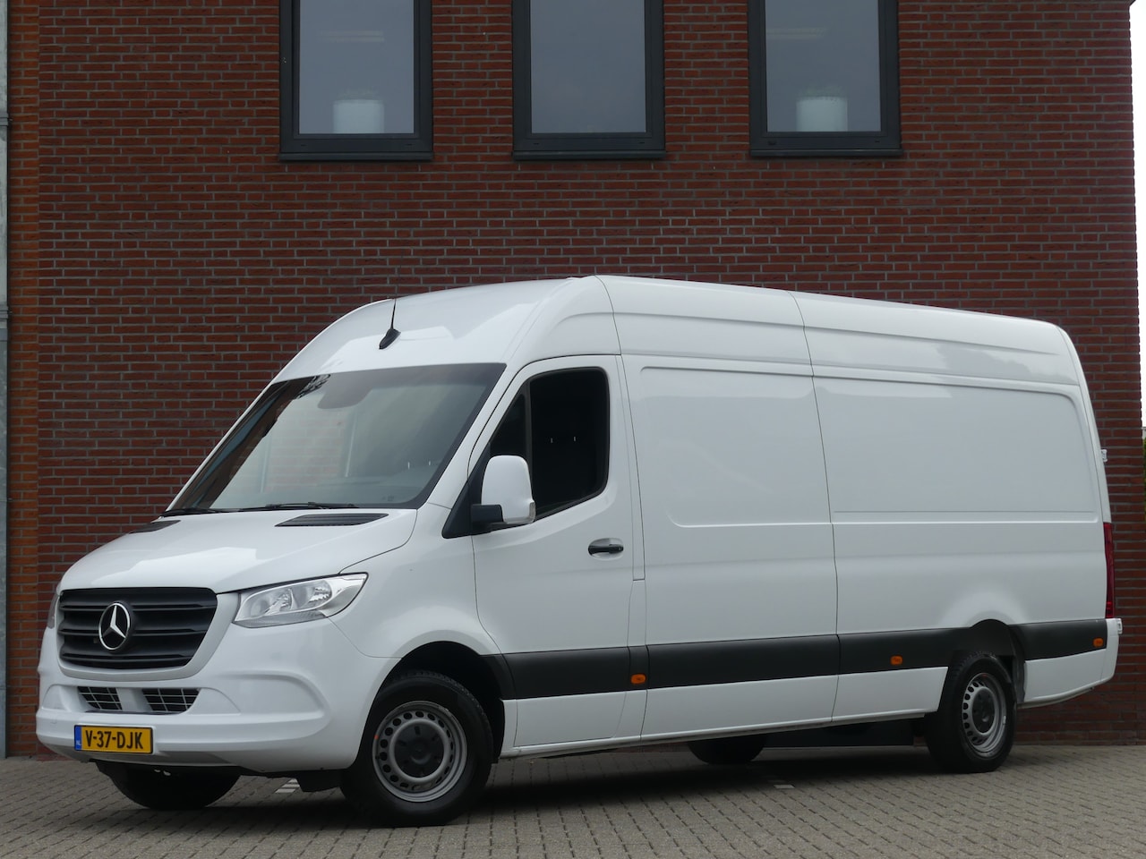 Mercedes-Benz Sprinter - 319 CDI V6 L3H2 3500KG Trekgewicht Camera/Airco/Cruise control - AutoWereld.nl