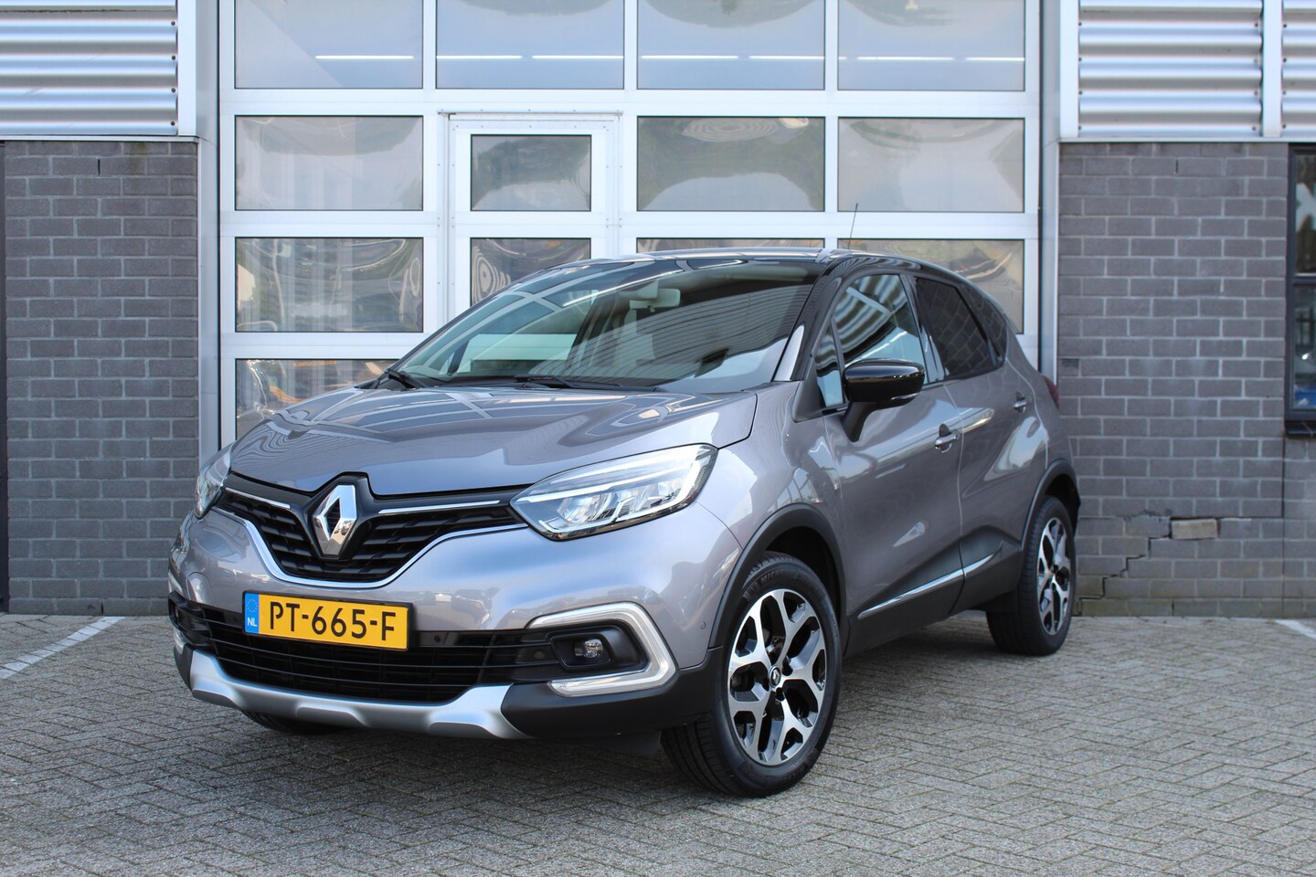 Renault Captur - 0.9 TCe Intens / Carplay / Keyless / Camera / N.A.P. - AutoWereld.nl