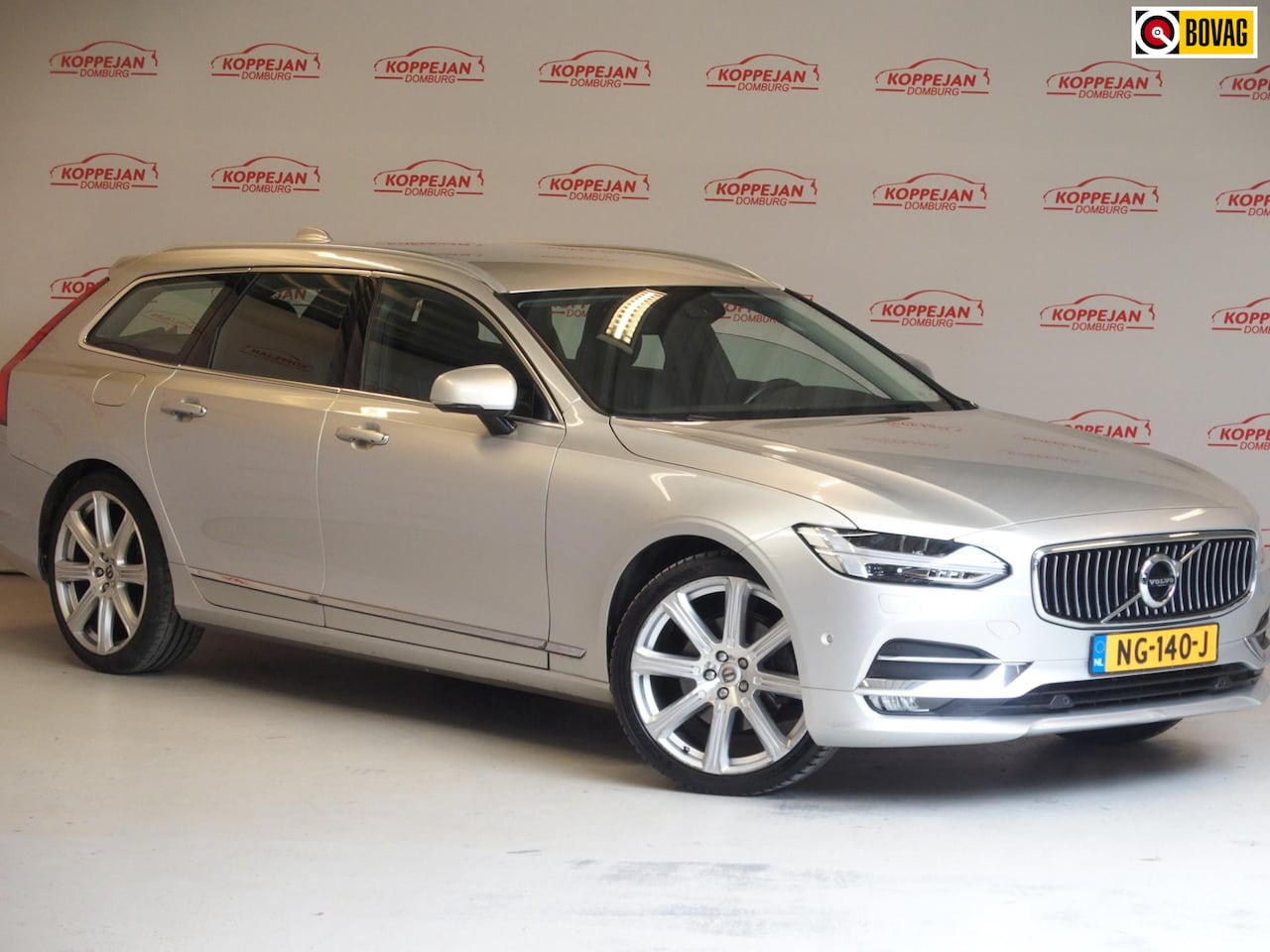 Volvo V90 - 2.0 T5 Inscription 2.0 T5 Inscription, NL auto, ACC, LED, memory stoel, Blis, leder, Camera - AutoWereld.nl