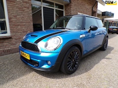 MINI Cooper S - 1.6 Chili / Navi