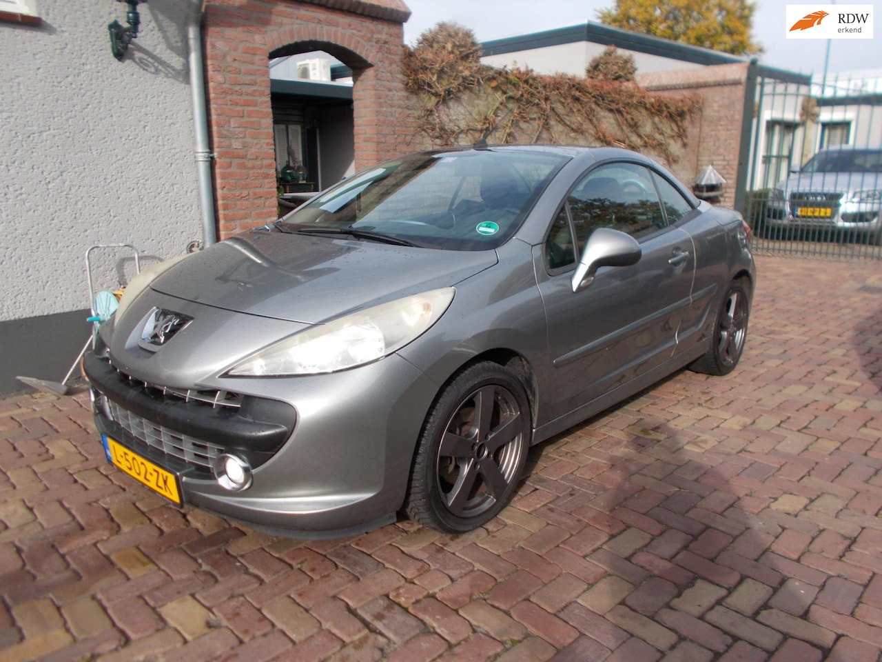 Peugeot 207 CC - 1.6 HDiF cabrio bj 2008 diesel nwe apk bij afl - AutoWereld.nl