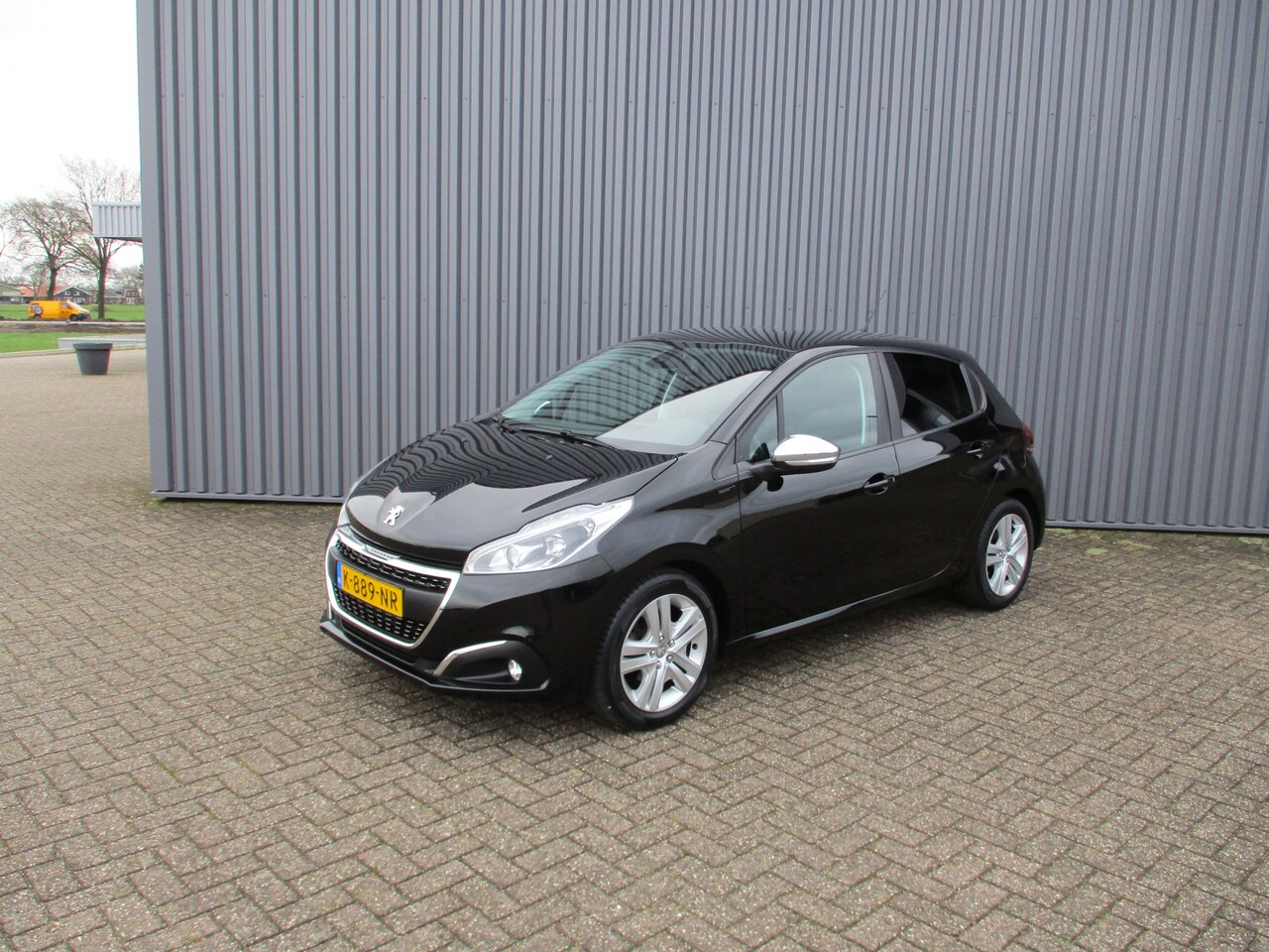 Peugeot 208 - 1.2 PureTech Signature Navi Airco Camera Led - AutoWereld.nl