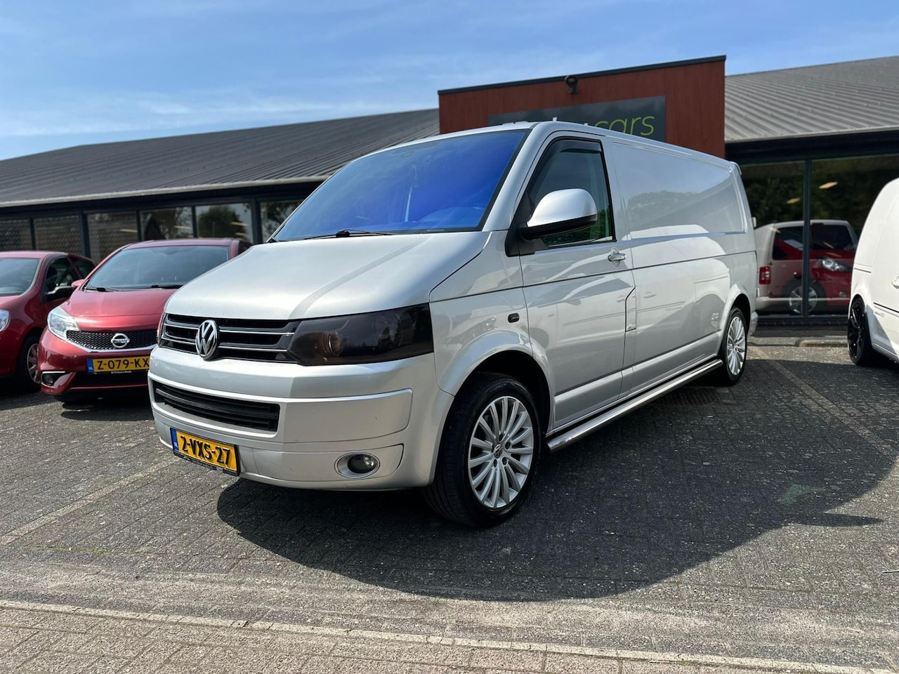 Volkswagen Transporter - 2.0 TDI L2H1 Trendline Automaat **MARGE BUS** 140PK - AutoWereld.nl