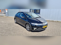 Honda Civic - 1.8 Executive Panorama Dak