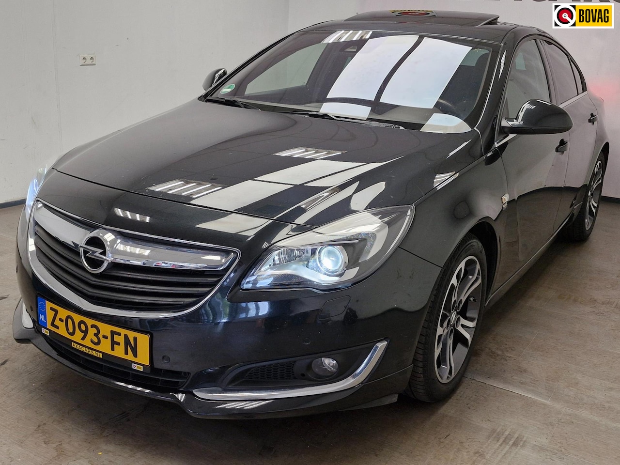 Opel Insignia - 2.0 T Innovation UNIEKE AUTO ! GARANTIE ! UNIEKE KM ! AUTOMAAT ! - AutoWereld.nl