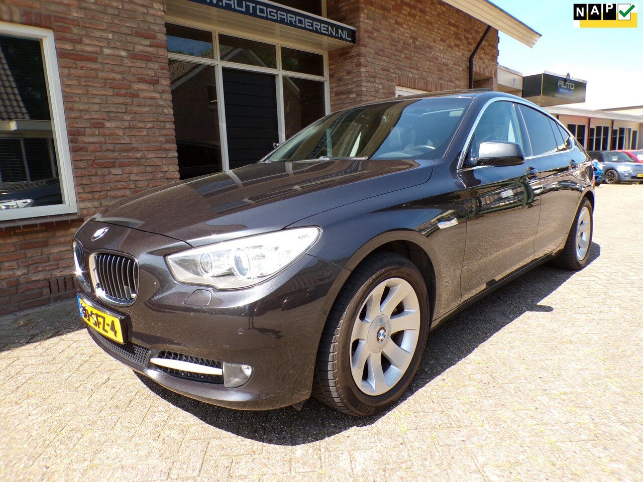 BMW 5-serie Gran Turismo - 535i High Executive Automaat / Leder / Navi / Panoramdak - AutoWereld.nl