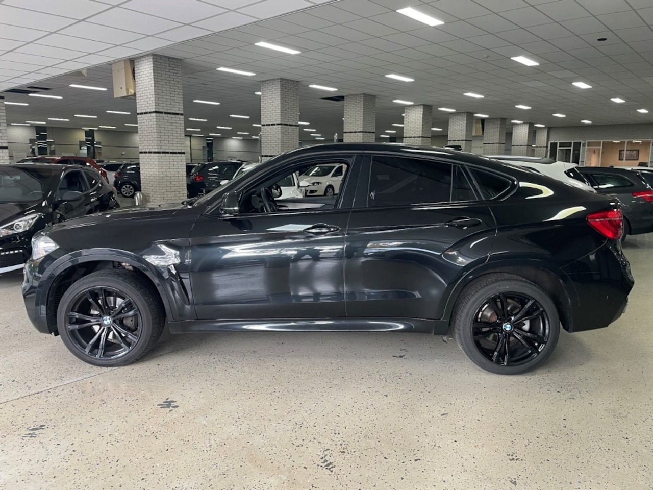 BMW X6 - X DRIVE 3.0 D M-Pakket HIGH EXE Panorama Dak LM20 Camera - AutoWereld.nl