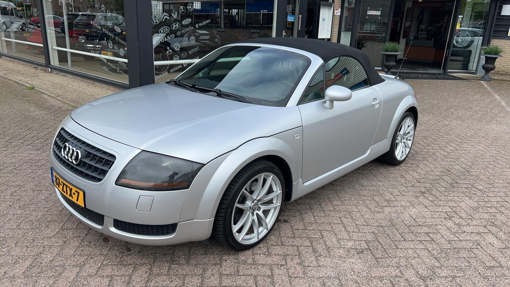 Audi TT Roadster - 1.8 5V Turbo 1.8 5V Turbo - AutoWereld.nl