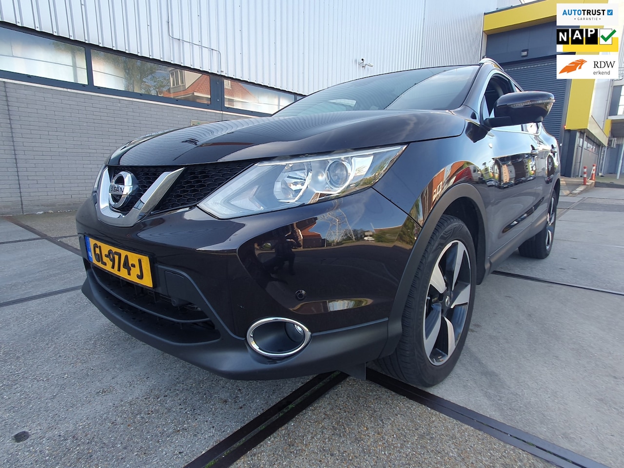 Nissan Qashqai - 1.2 Connect Edition AUTOMAAT - AutoWereld.nl