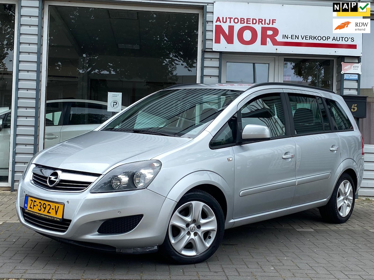 Opel Zafira - 1.8 7 P - AutoWereld.nl