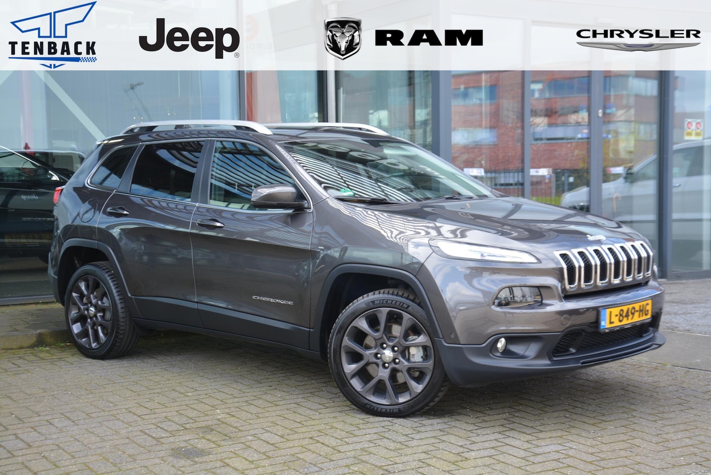 Jeep Cherokee - 2.2 Longtitude Freedom | 19 inch | Leder - AutoWereld.nl