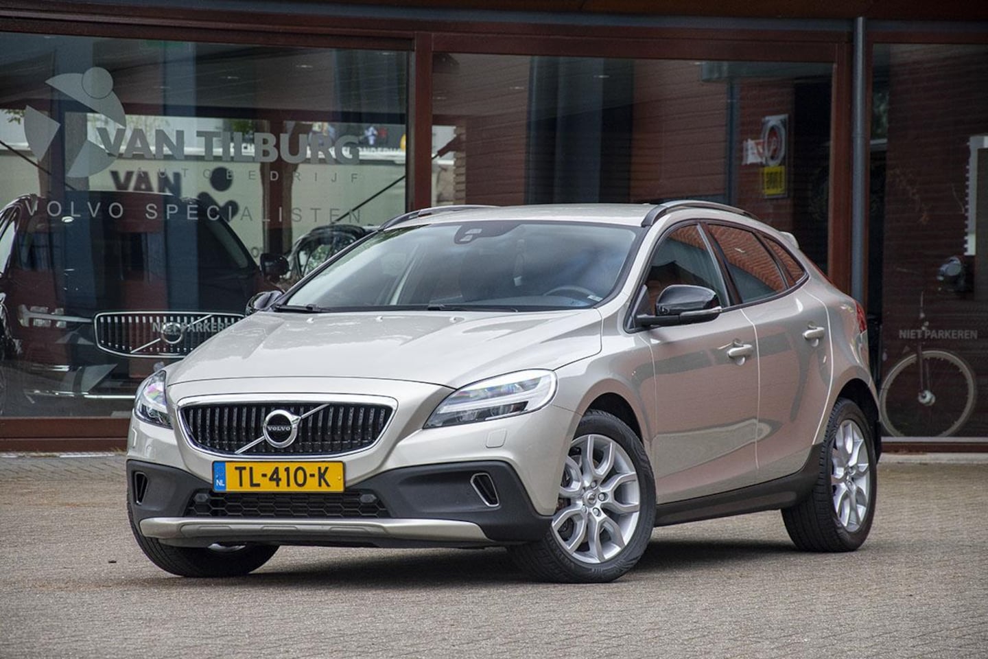 Volvo V40 Cross Country - 1.5 T3 Nordic 1.5 T3 NORDIC+ - AutoWereld.nl