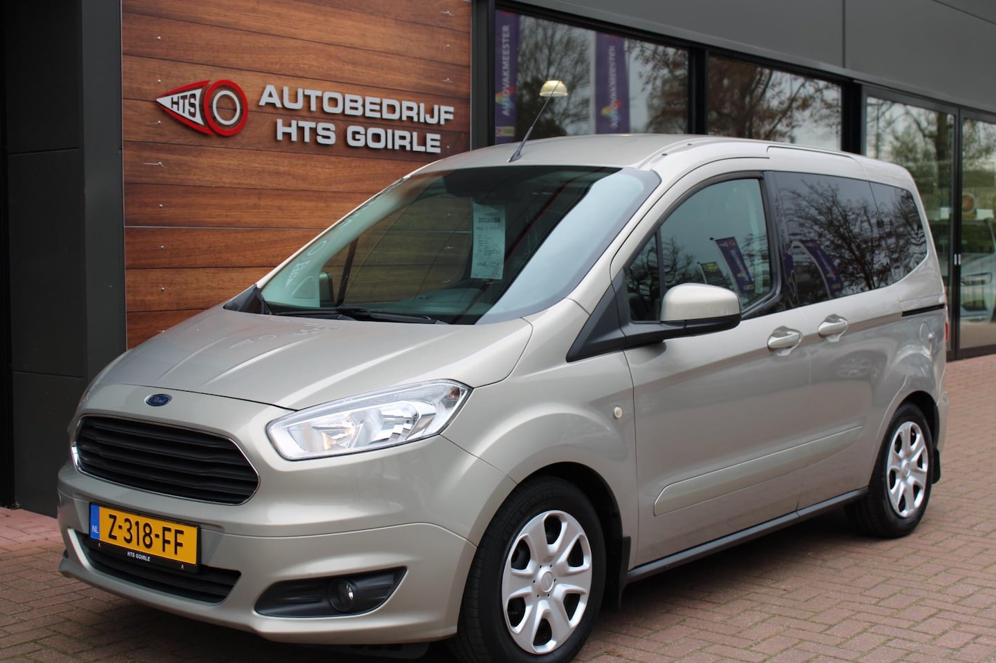 Ford Tourneo Courier - 1.0 Titanium 1.0 Titanium - AutoWereld.nl