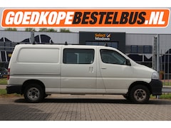 Toyota HiAce - 2.5 D-4D * 4WD * AWD * LWD * 2x Schuifdeur