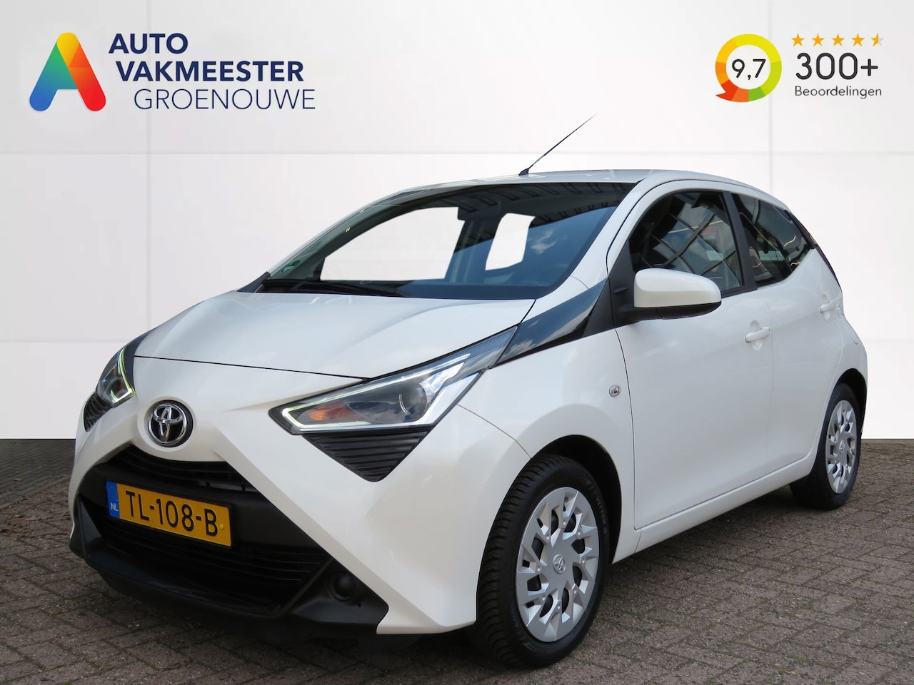 Toyota Aygo - 1.0 VVT-i x-play face lift / Camera / Navi / BOVAG garantie - AutoWereld.nl