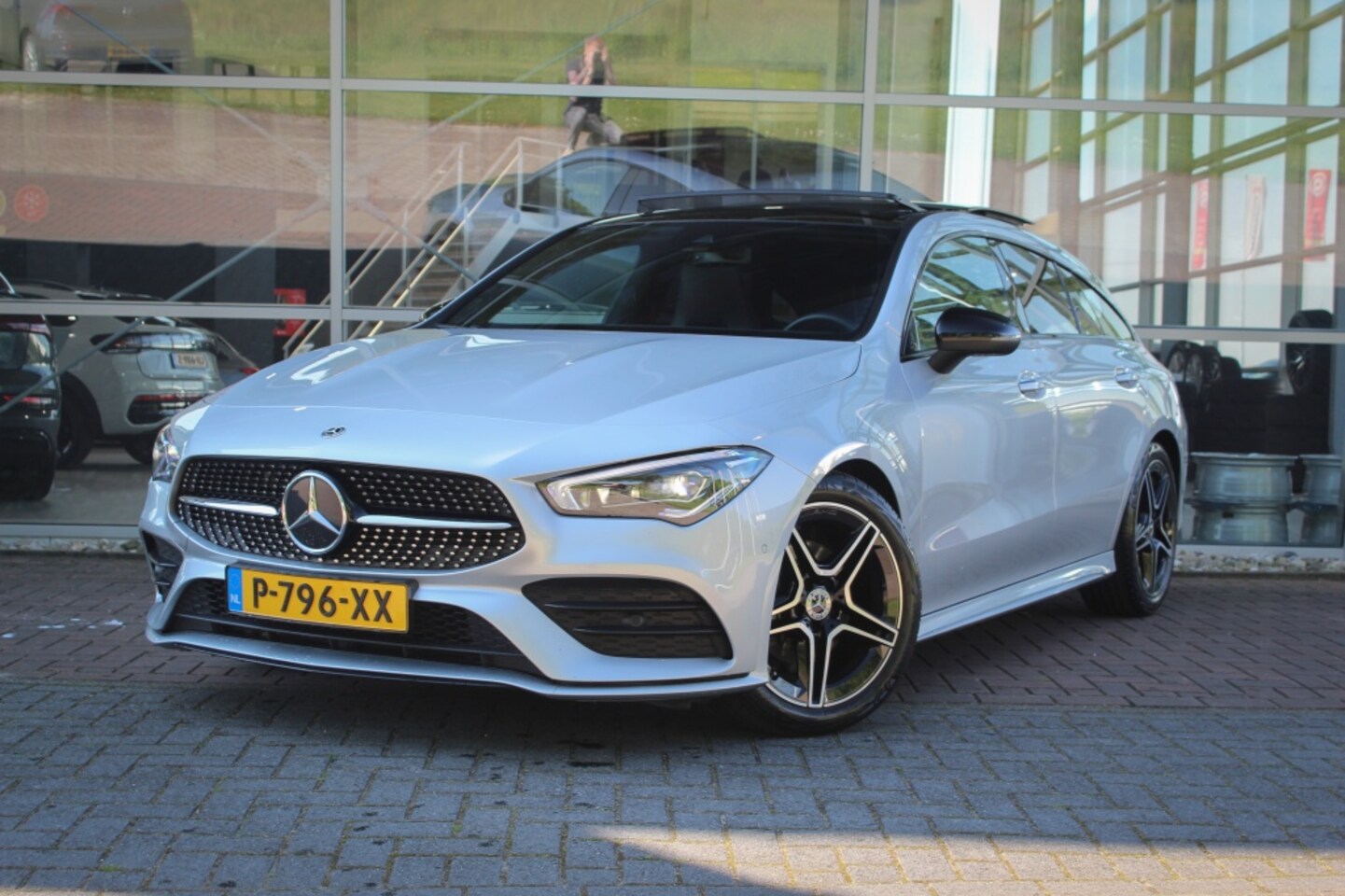 Mercedes-Benz CLA-klasse Shooting Brake - 180 AMG | Pano | Sfeerverlichting | - AutoWereld.nl