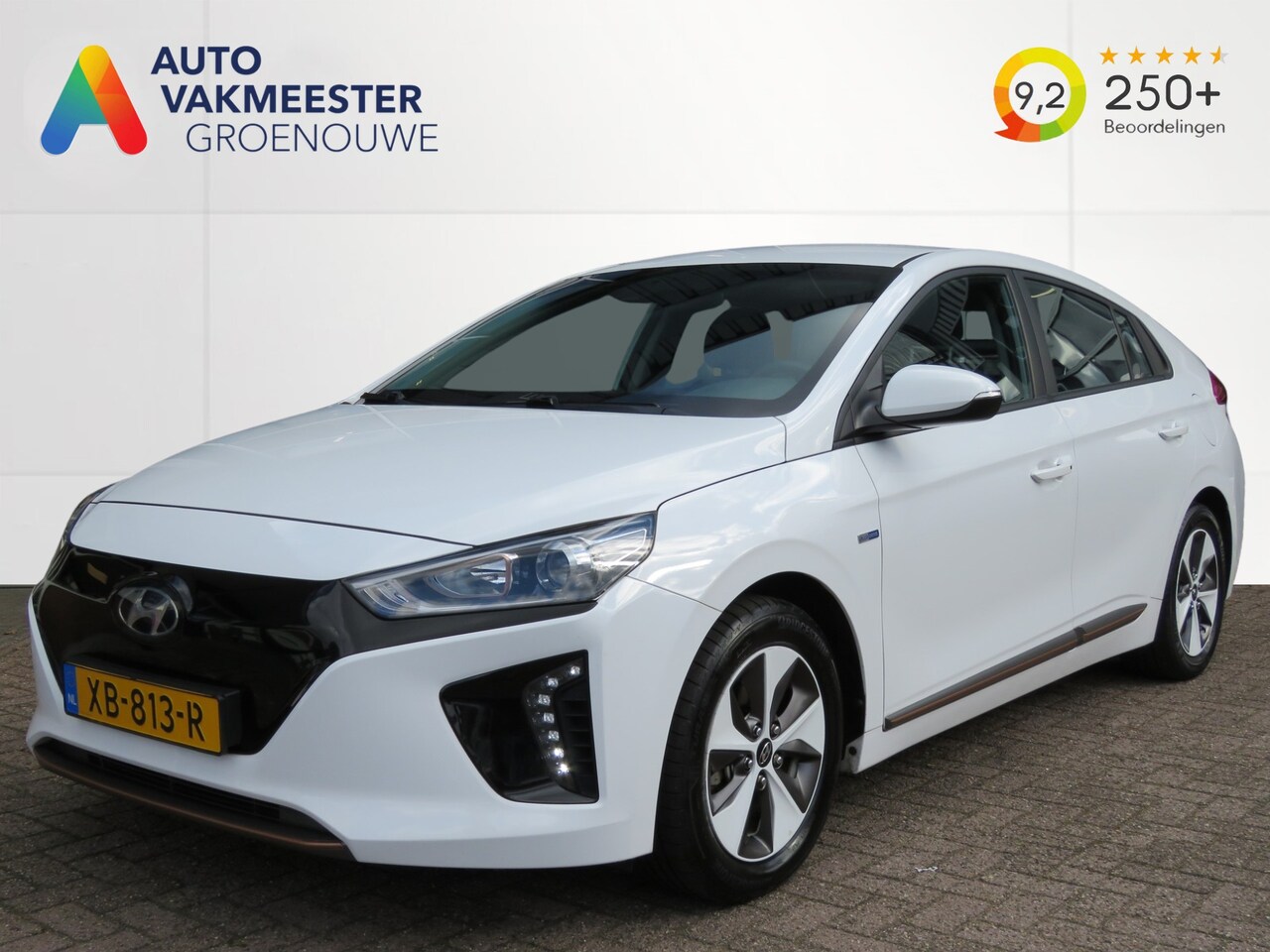 Hyundai IONIQ - Comfort EV / Camera / Navi / 230v laadkabel / BOVAG garantie - AutoWereld.nl