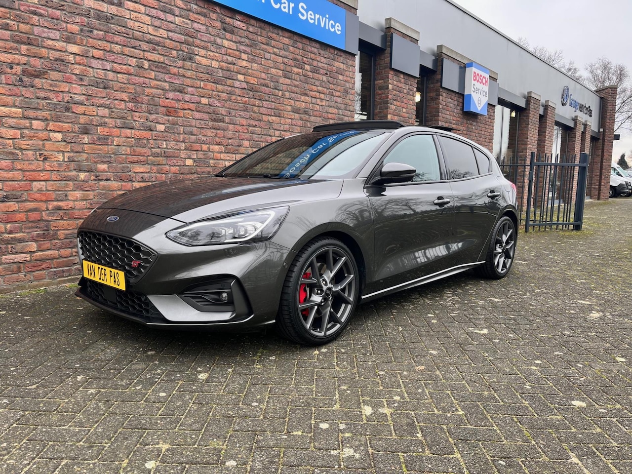 Ford Focus - 2.3 EcoBoost ST-3 2.3 EcoBoost ST-3 280PK - AutoWereld.nl