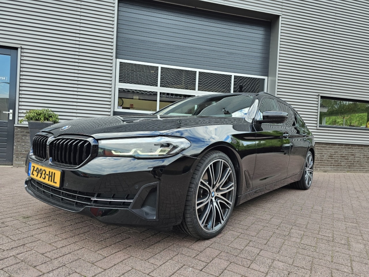 BMW 5-serie Touring - 20" lm-velgen | n 520i - AutoWereld.nl