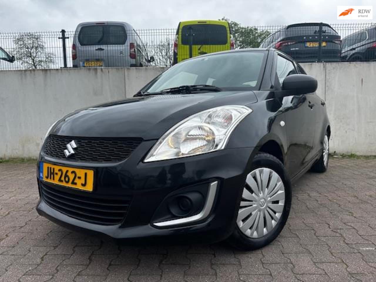 Suzuki Swift - 1.2 Comfort EASSS/AIRCO/NIEUWE APK BIJ AFLEVERING/NIEUWE KOPPELING /TREKHAAK/ - AutoWereld.nl