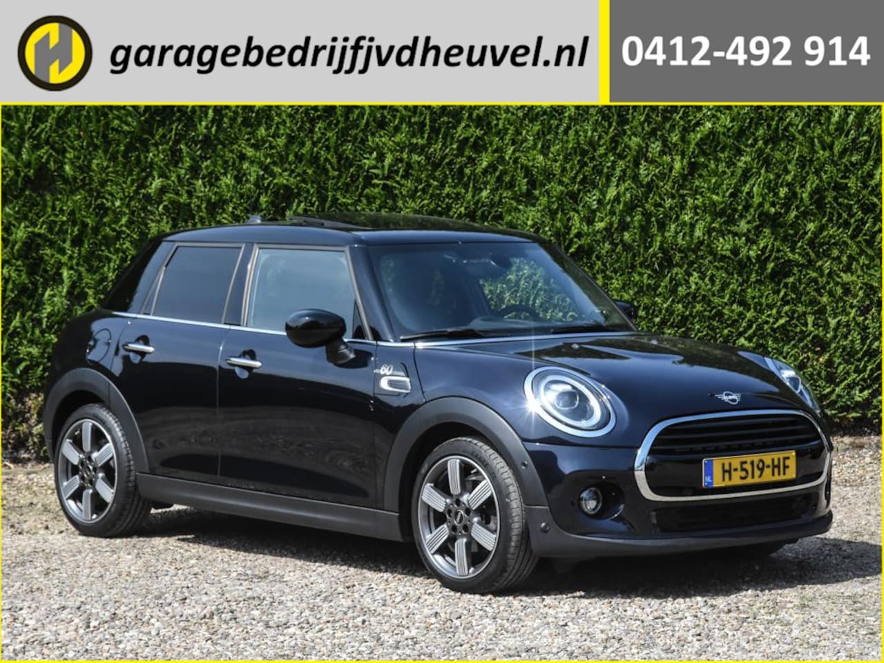 MINI Cooper - Mini 1.5 60 Years Edition automaat / 1e eig. / zwart leer / head-up display / panoramadak - AutoWereld.nl