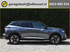 Peugeot 2008 - 1.2 PureTech GT Pack / handgschakeld / GT-uitvoering / panoramadak / stoelverwarming / cru