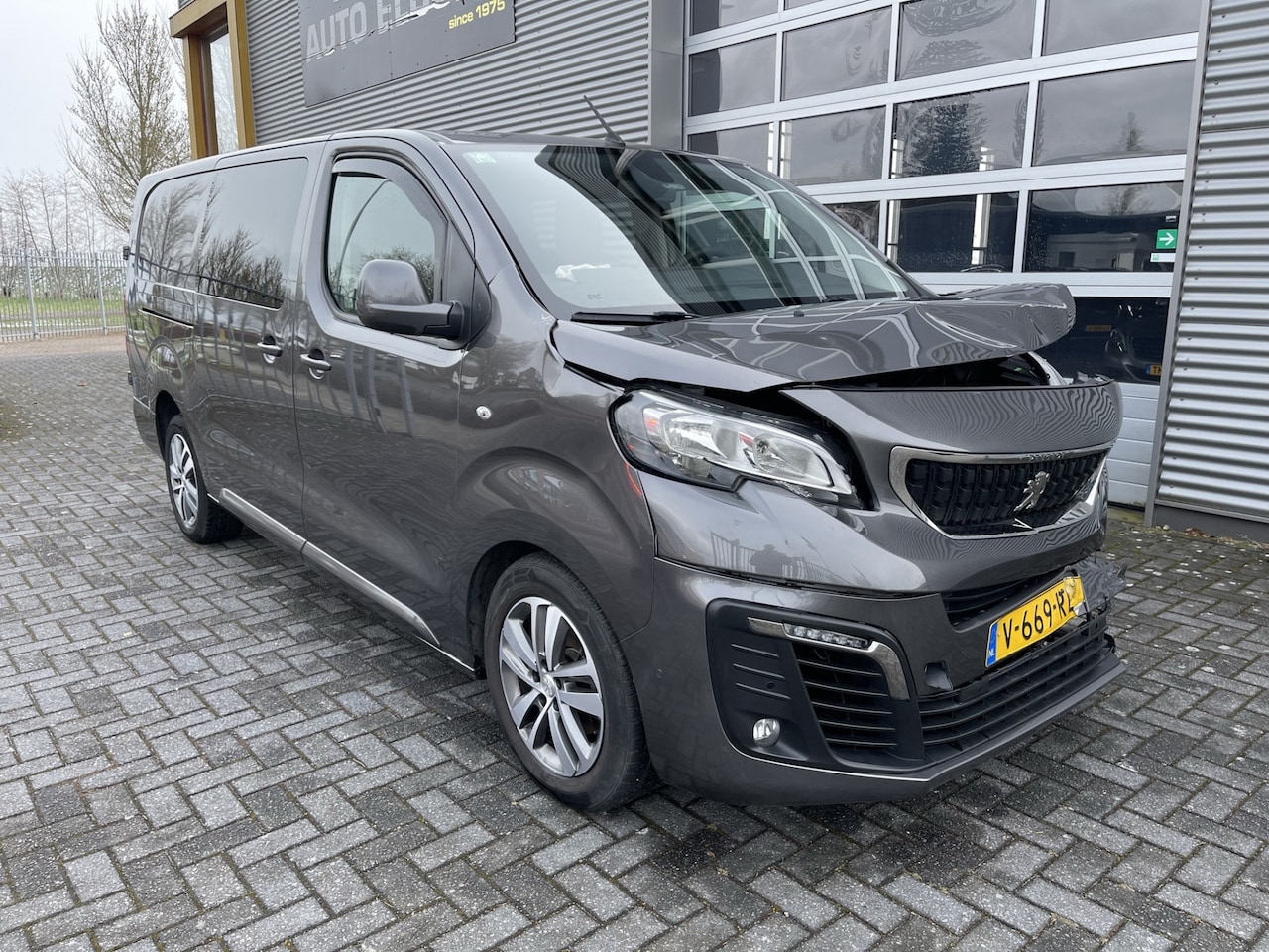 Peugeot Expert - 231L 2.0 BlueHDI 180 DC Premium Pack 231L 2.0 BlueHDI 180 DC Premium Pack Dubbel Cab - AutoWereld.nl