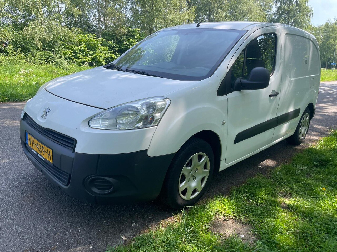 Peugeot Partner - 120 1.6 e-HDI L1 XT Profit + - AutoWereld.nl