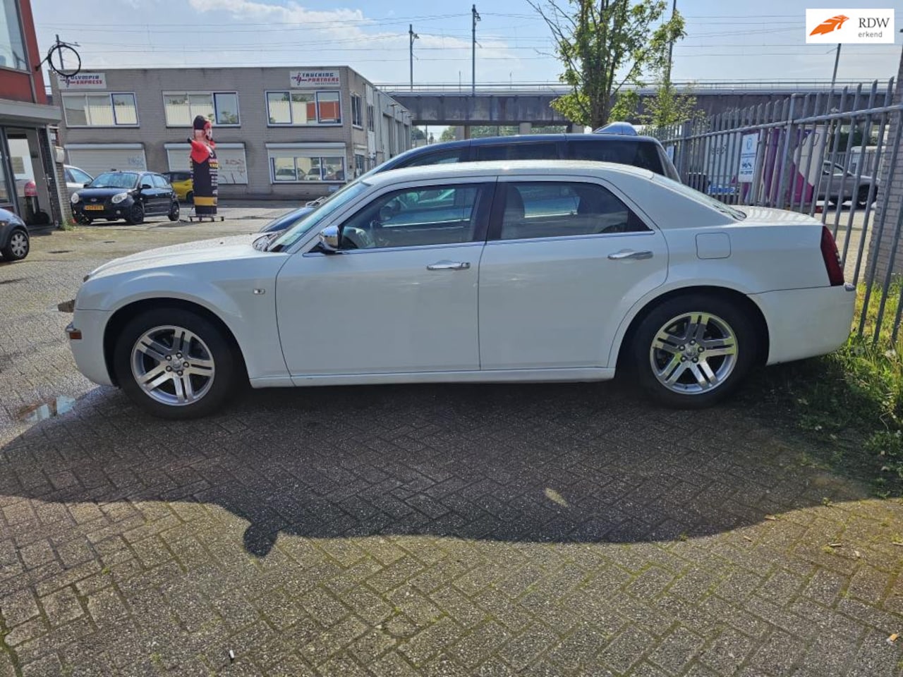 Chrysler 300C - 3.0 V6 CRD 3.0 V6 CRD - AutoWereld.nl