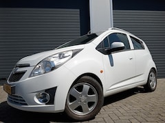 Chevrolet Spark - 1.0 16V LS+ Bi-Fuel NAVi + HANDSFREE BELLEN + WINTERBANDEN