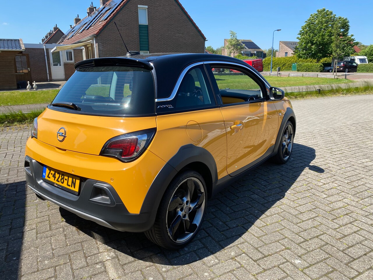 Opel ADAM - 1.0 Turbo Rocks Online Edition Eerste eigenaar