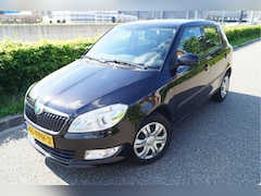 Skoda Fabia - 1.2 TSI Ambition | Airco | Cruise | All-season banden