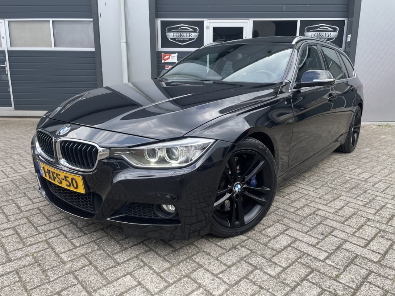 BMW 3-serie Touring - 330d Upgrade Edition M-sport Pano HUD Grote Navi Leer Automaat - AutoWereld.nl