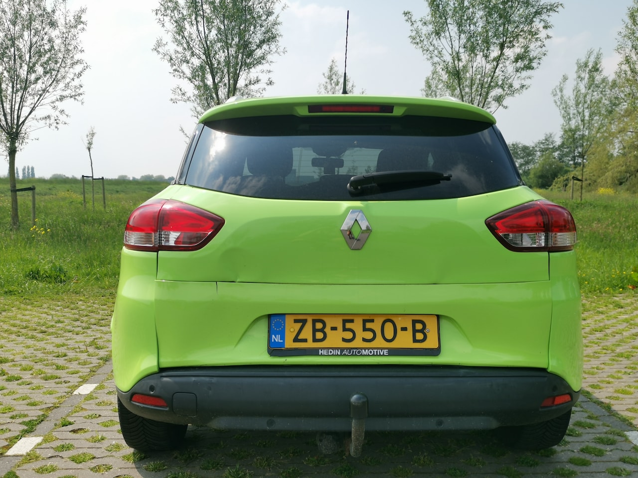 renault-clio-estate-0-9-tce-zen.jpg