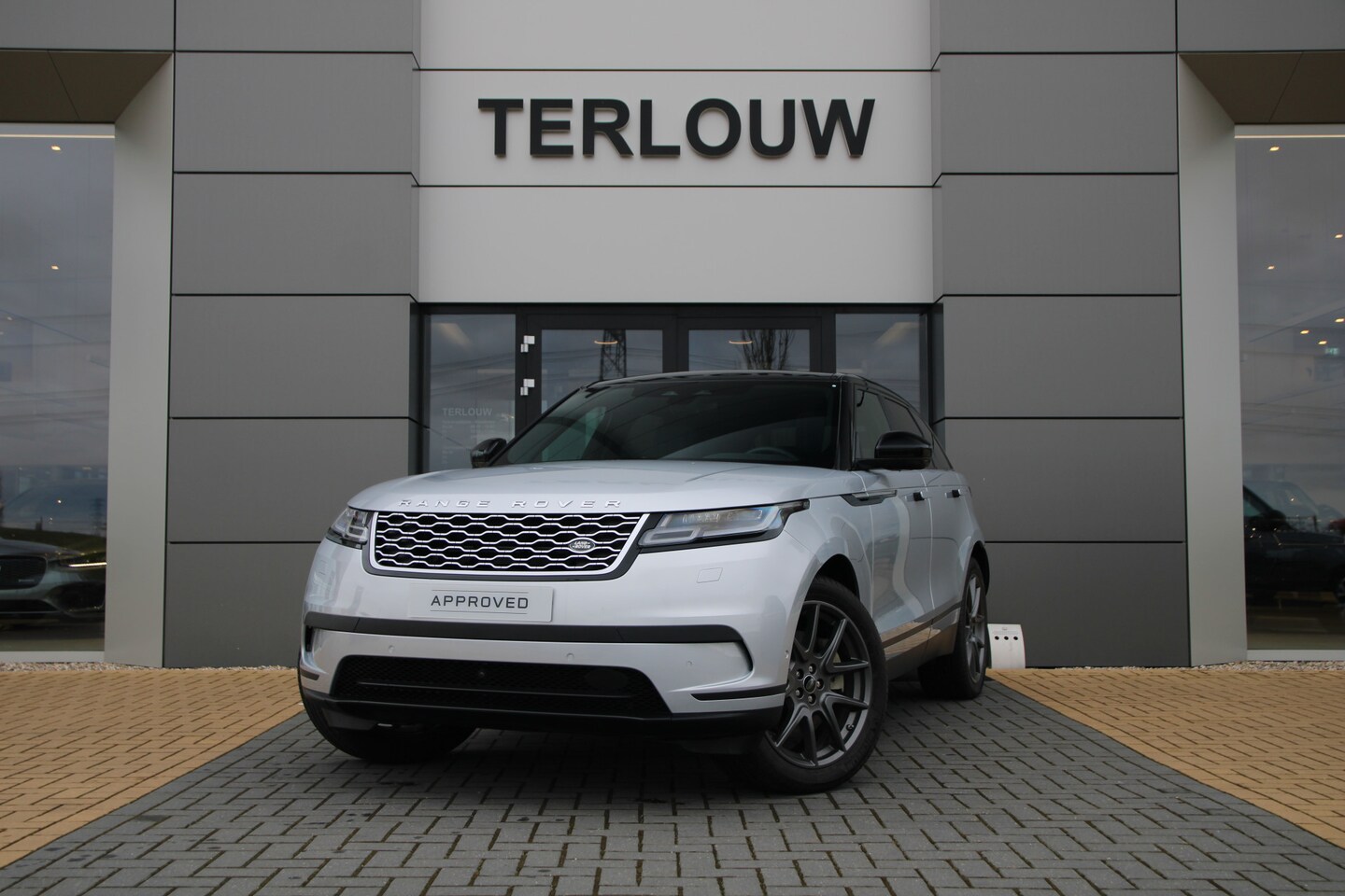 Land Rover Range Rover Velar - 2.0 P400e S - AutoWereld.nl