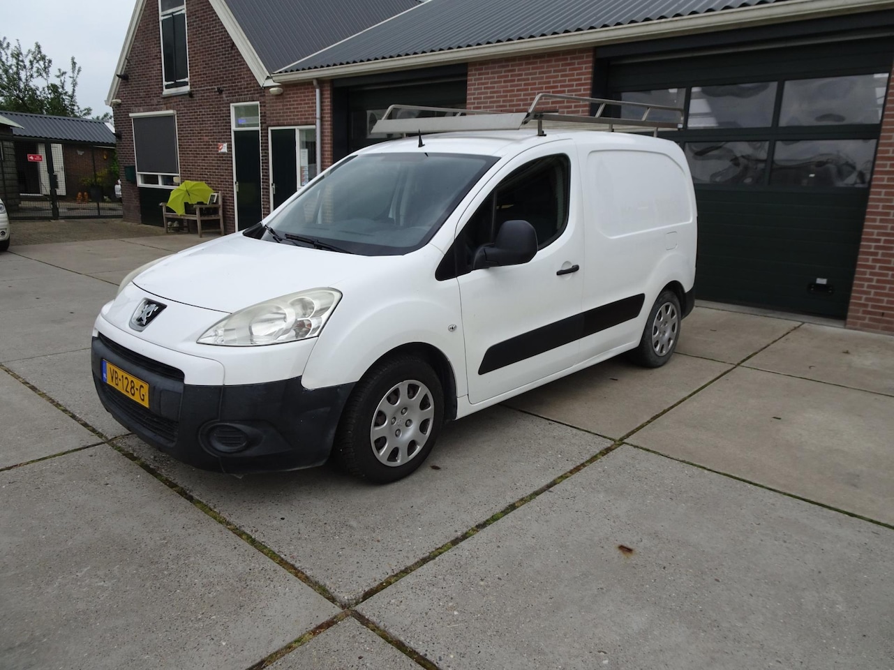 Peugeot Partner - 120 1.6 e-HDI L1 XT Profit + - AutoWereld.nl