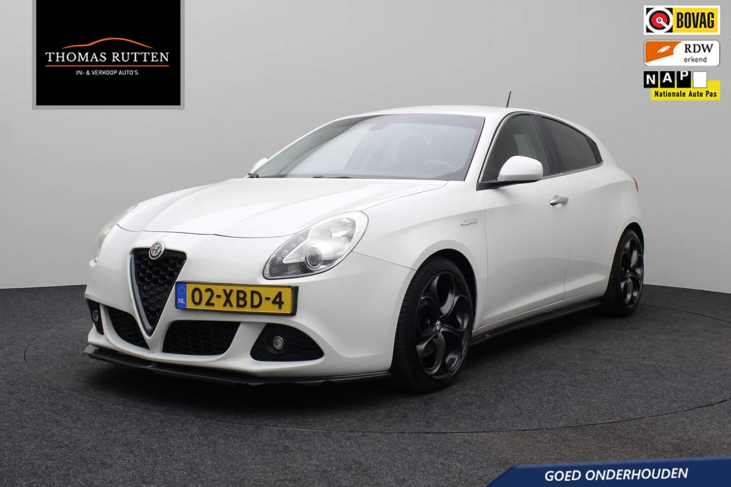 Alfa Romeo Giulietta - 2.0 JTDm Distinctive 2012 NAP | Airco | Cruise control | Bluetooth | Elektrische ramen + s - AutoWereld.nl