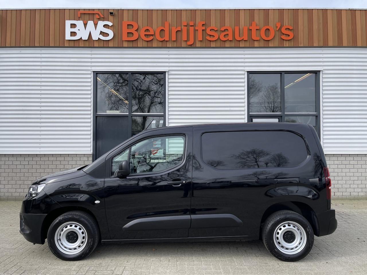 Toyota ProAce City - 1.5 D-4D 102pk L1H1 Live / rijklaar € 19.950 ex btw / fabrieksgarantie tot 03-07-2025 ! / - AutoWereld.nl