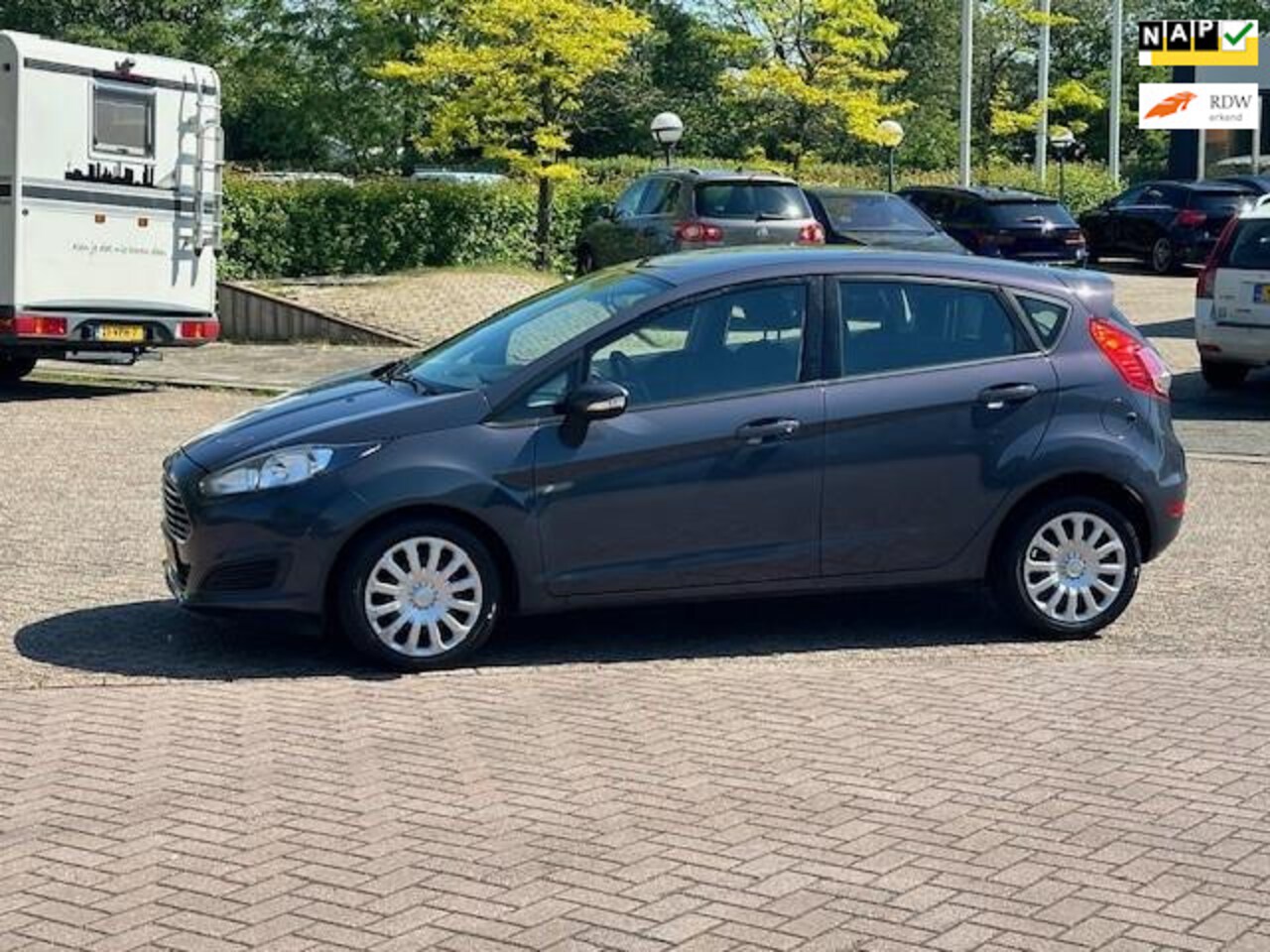 Ford Fiesta - 1.0 Titanium 1.0 Titanium,bj.2013,kleur: blauw/grijs,climate,NAP met 204370 km.en APK tot 03/2025,airco - AutoWereld.nl