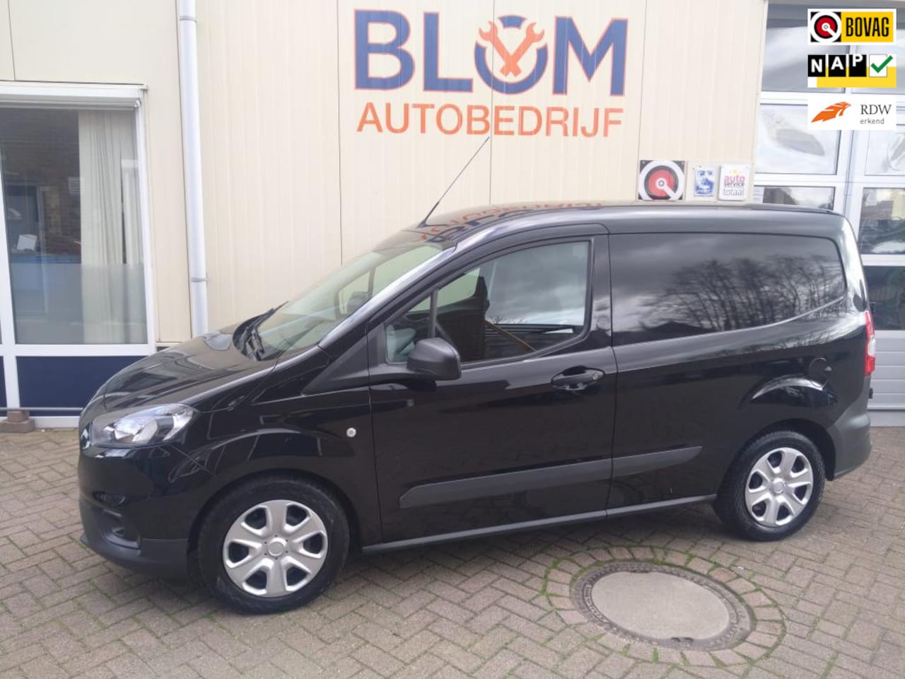 Ford Transit Courier - 1.0 Trend Start&Stop 1.0 Trend Start&Stop - AutoWereld.nl