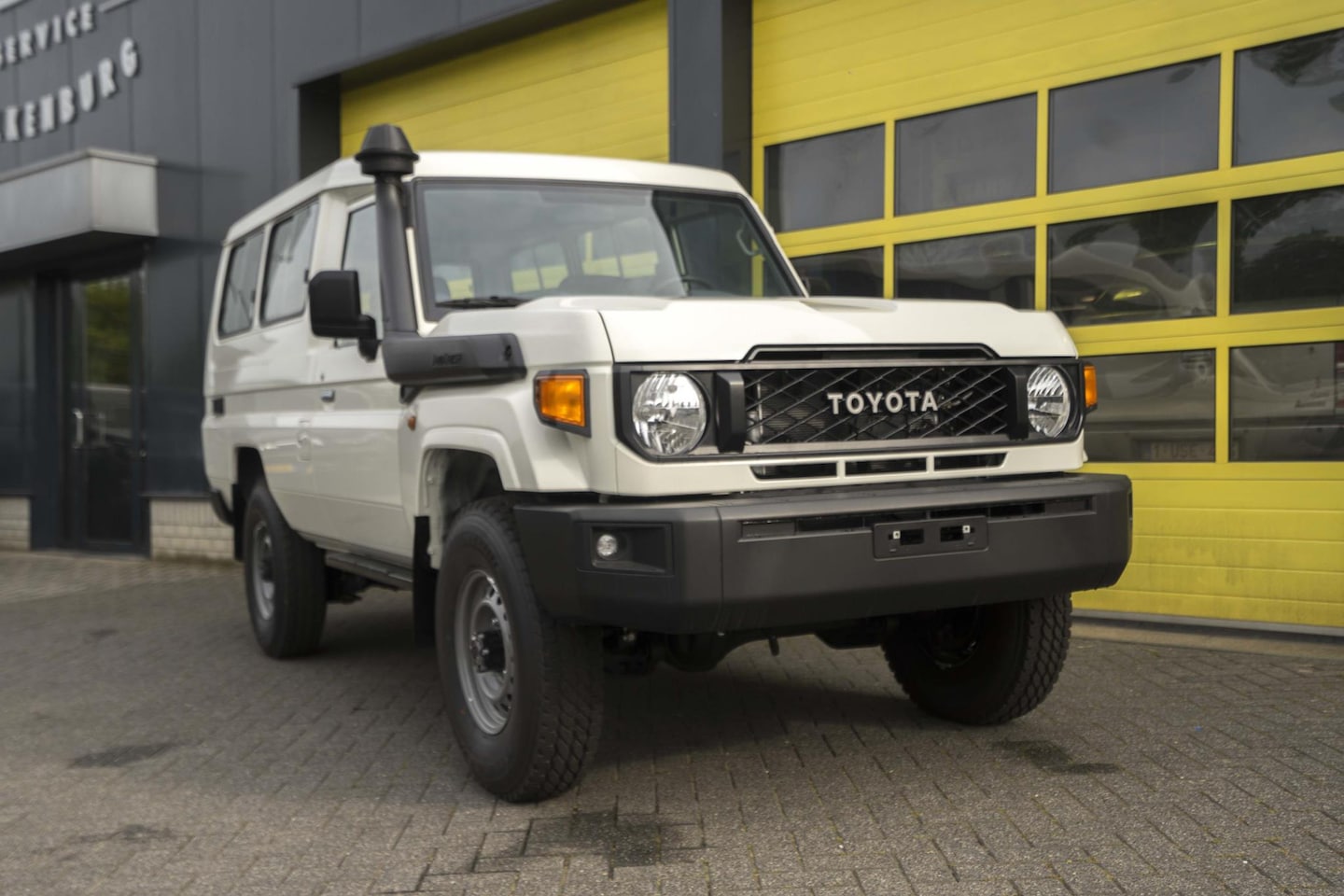 Toyota Land Cruiser - Landcruiser GRJ 78 4.0 V6 Euro 6 Airco A/C - AutoWereld.nl