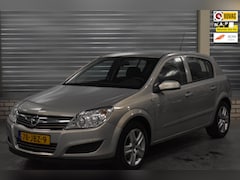 Opel Astra - 1.6 Executive + Navigatie|Cruise Control|Parkeersensoren|