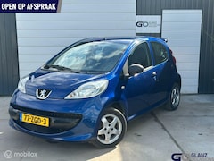 Peugeot 107 - 1.0-12V XR