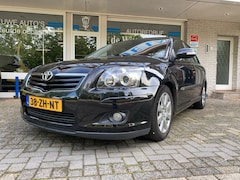 Toyota Avensis - 1.8 VVTi Luna Business Audio navigatie/Cimate controle/Trekhaak/Multifunct. lederen stuur/