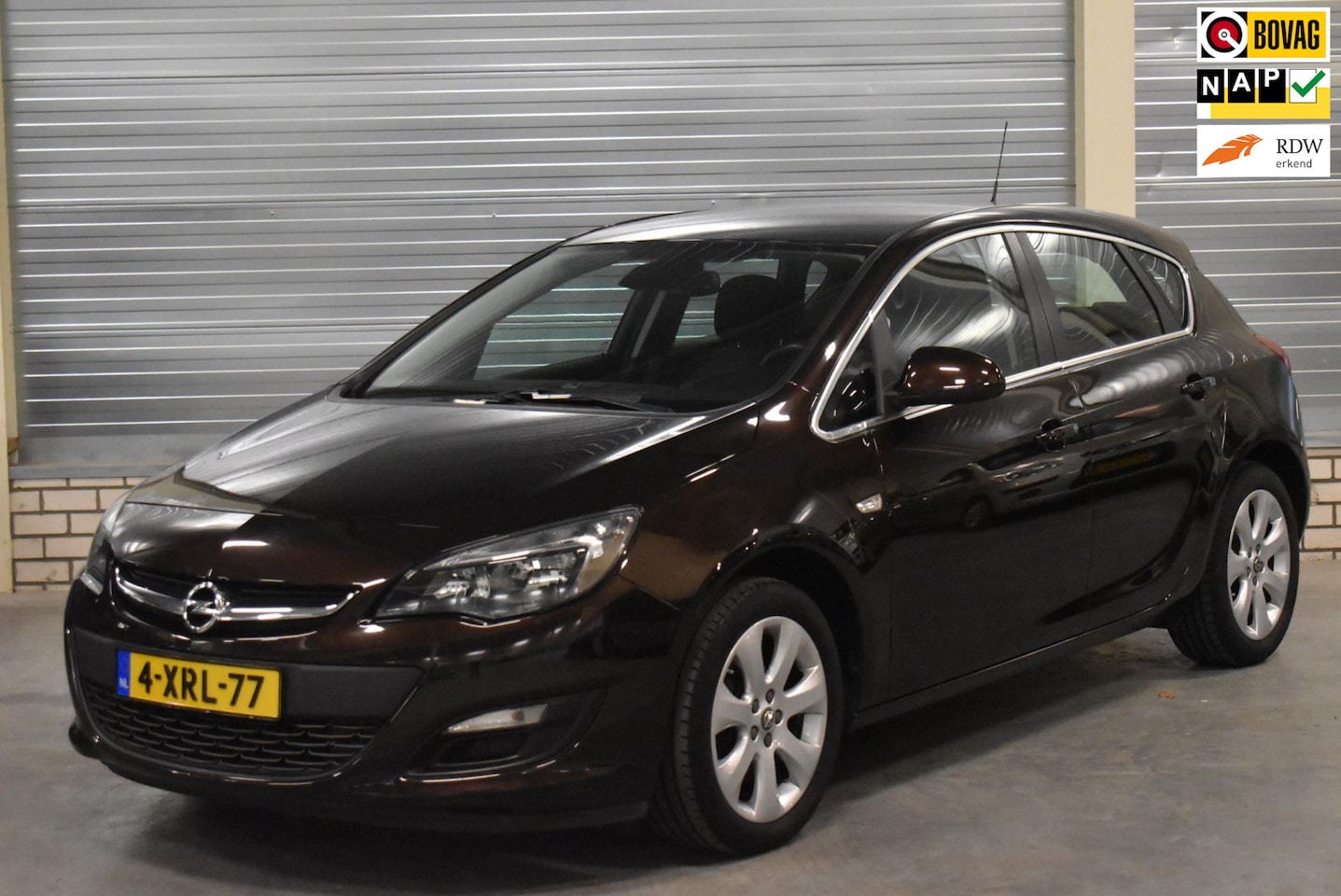 Opel Astra - 1.4 Blitz 114.000km + Cruise Control|Airco|Trekhaak| - AutoWereld.nl