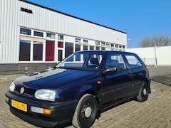 Volkswagen Golf - 1.4 CL/Eerste Eigenaar/Volledig onderhoud erbij/Zeer netjes